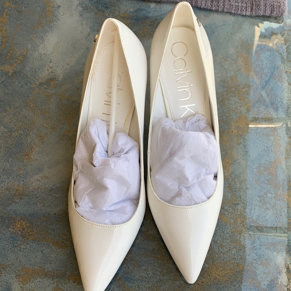 Women’s Nilly White Patent Smooth pump